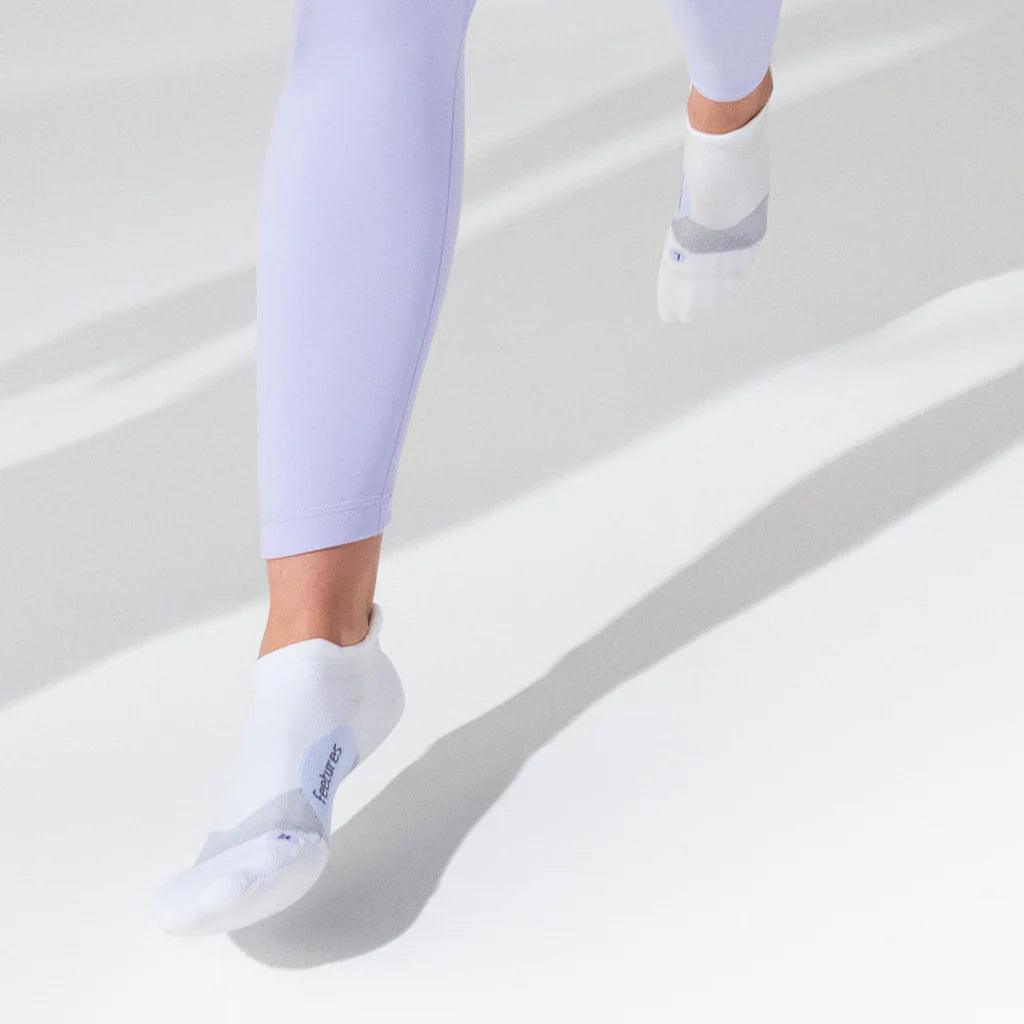 Elite Light Cushion No Show Tab Socks FEETURES