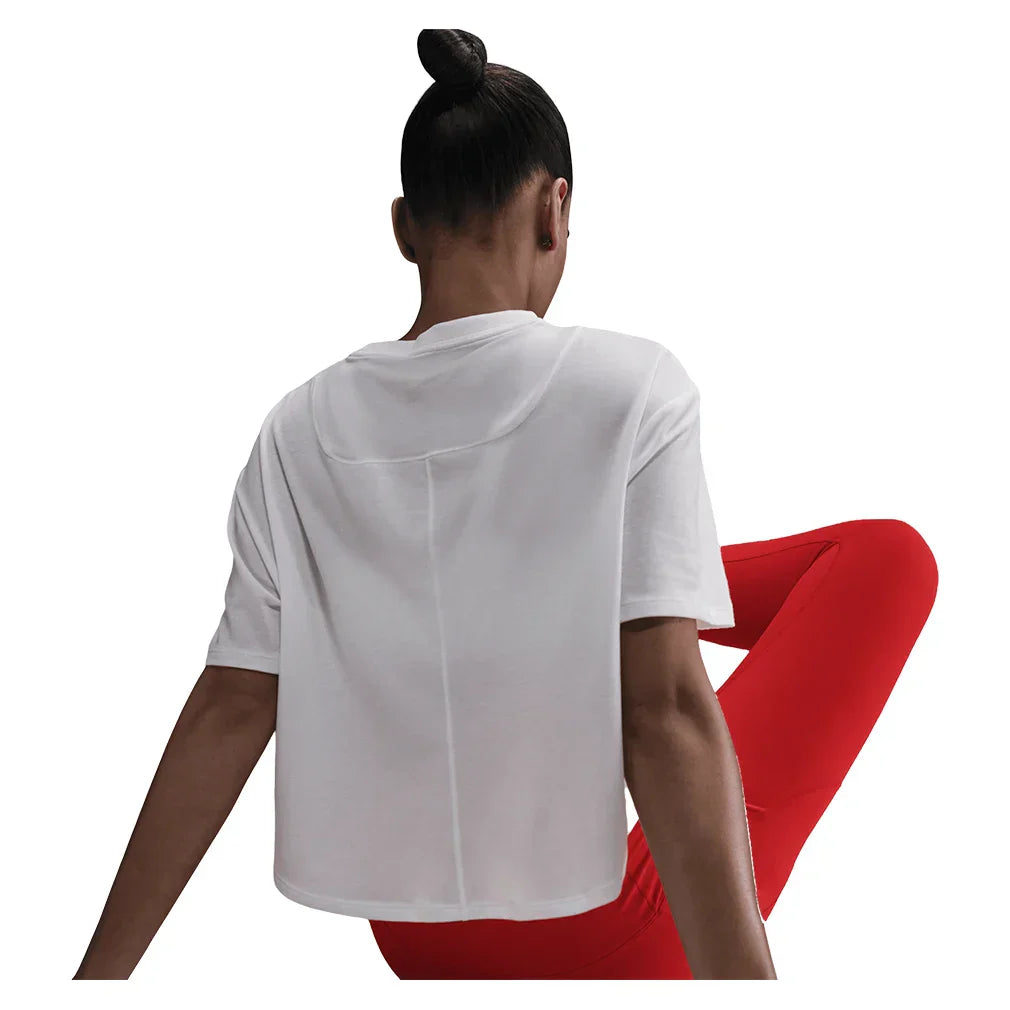 Women`s One Relaxed Dri-FIT Cropped Short Sleeve Top NIKE
