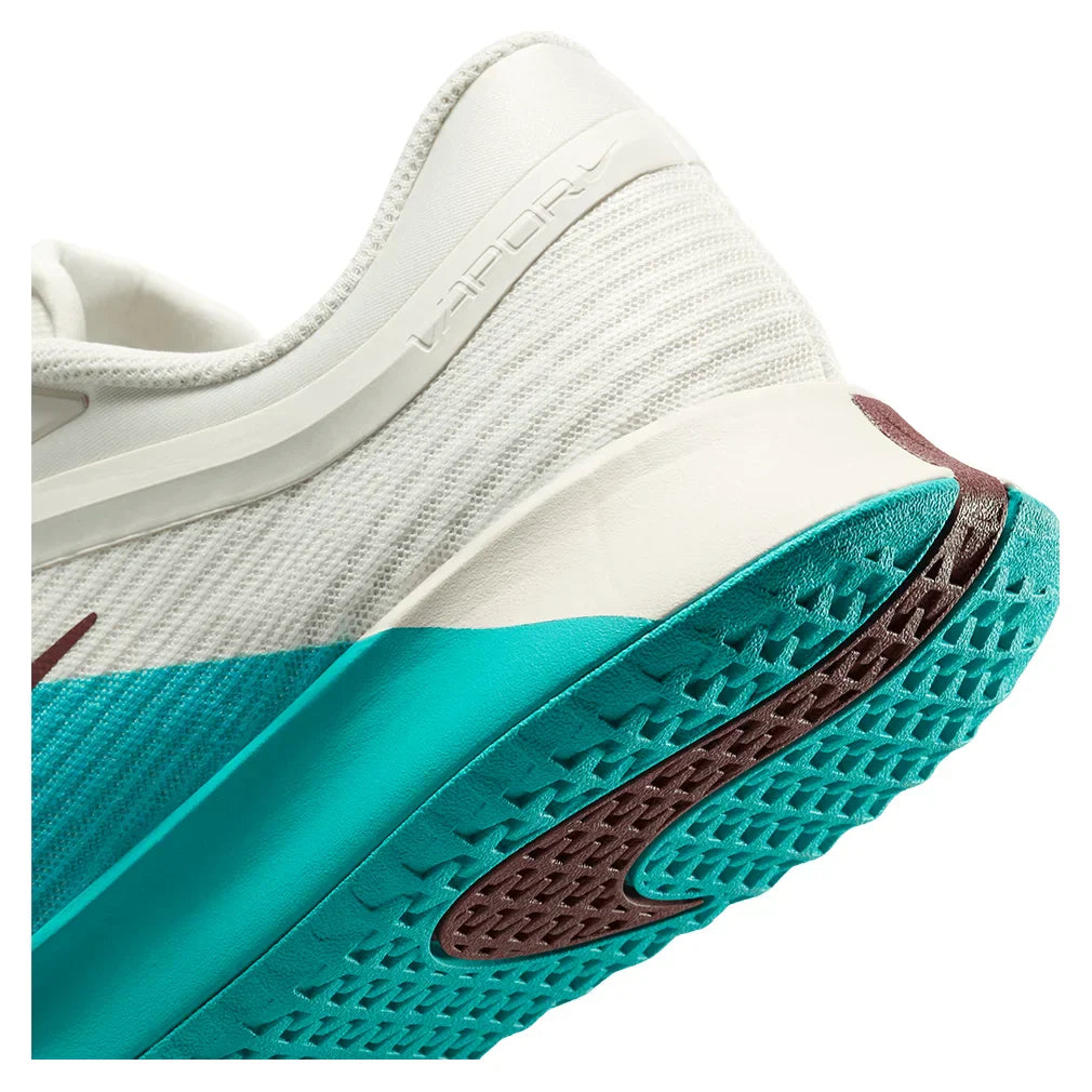 Women`s Vapor Pro 3 PRM Tennis Shoes Dusty Cactus and Dark Team Red NIKE
