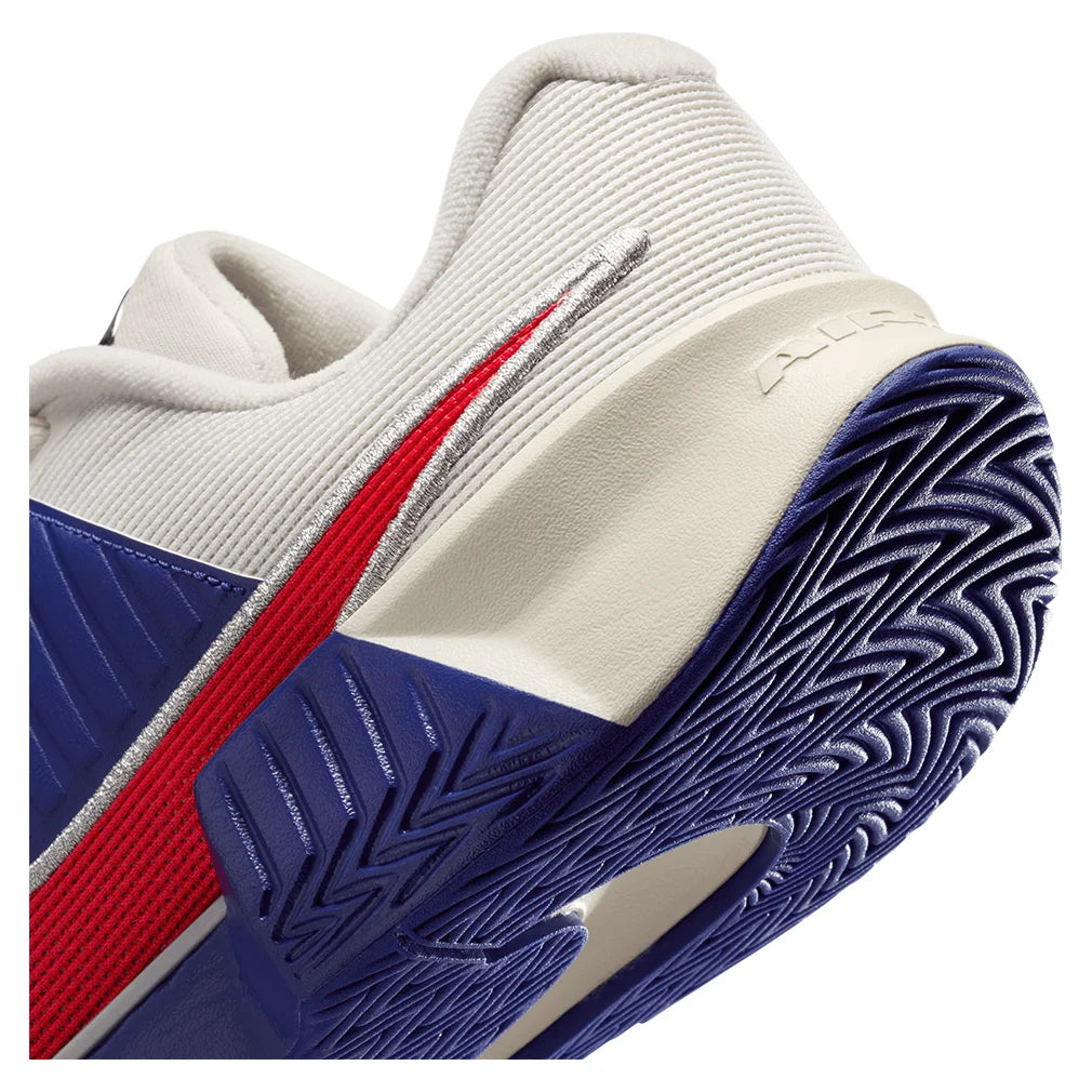 Men`s GP Challenge Pro Tennis Shoes Deep Night and Light Crimson NIKE