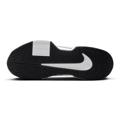 Men's GP Challenge Pro Tennis Shoes Black and White Top Tennis Shoes NIKE