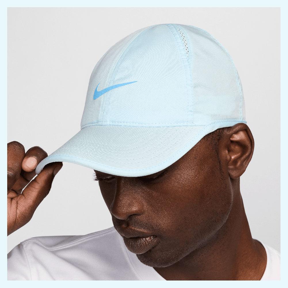 Men`s Dri-Fit Club Unstructured Featherlight Tennis Cap CAPS AND VISORS NIKE S/M 476_GLACER_BL/UNI_BL