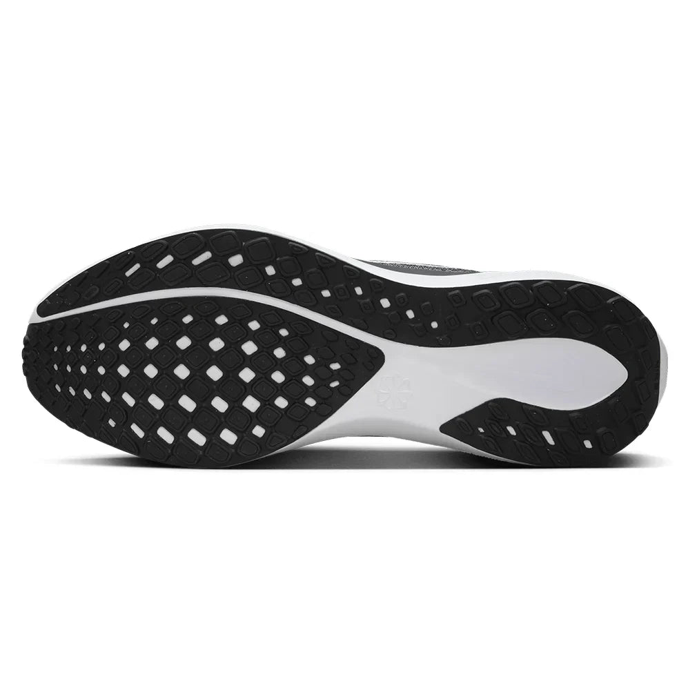 Men`s Pegasus 41 Running Shoes Black and White NIKE