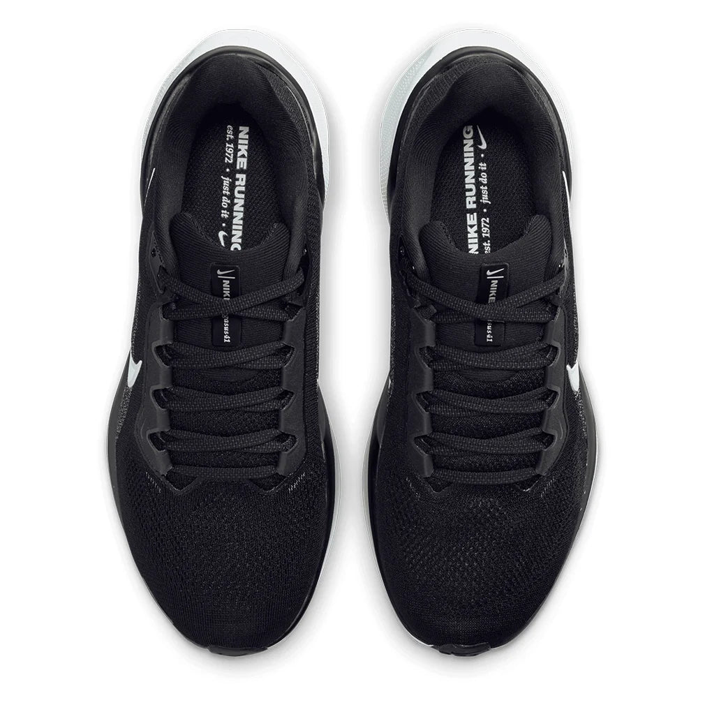 Women`s Pegasus 41 Running Shoes Black and White NIKE