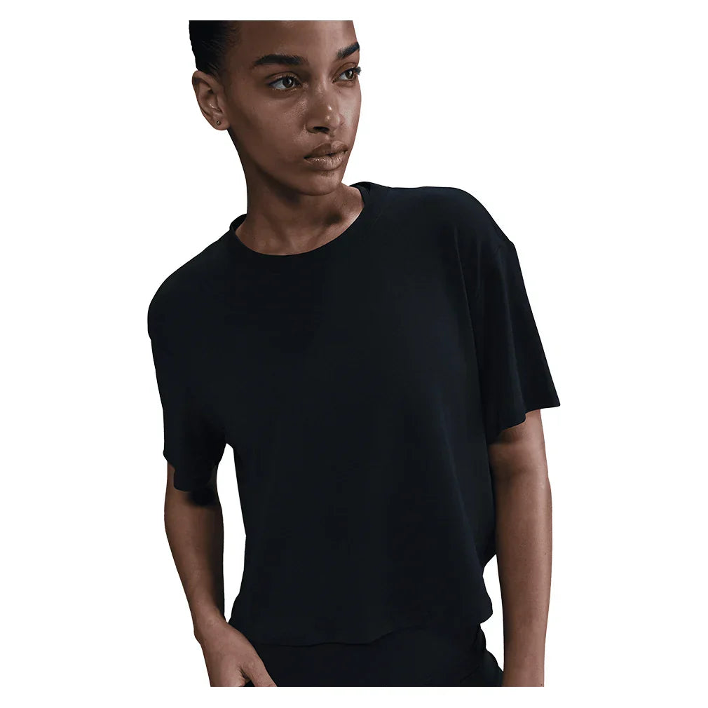Women`s One Relaxed Dri-FIT Cropped Short Sleeve Top NIKE XS BLACK/ANTHRACITE