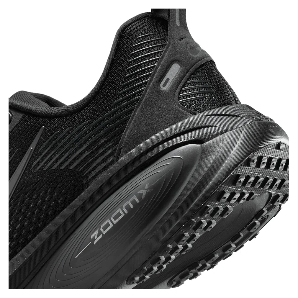 Men`s Vomero 18 Running Shoes Black NIKE