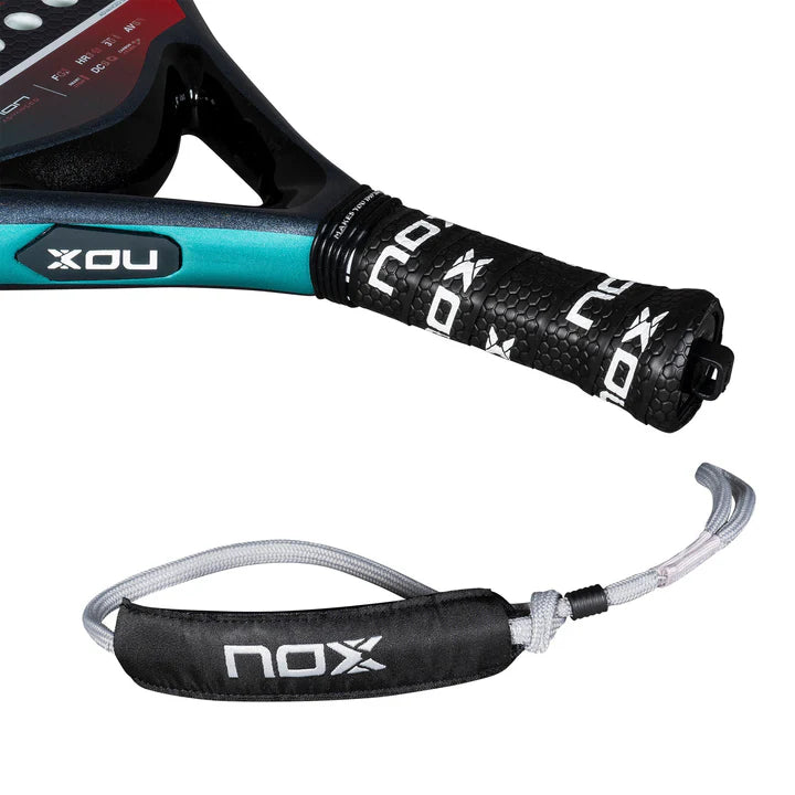 Load image into Gallery viewer, NOX EQUATION LIGHT W Advanced Series 2025 Padel Racket
